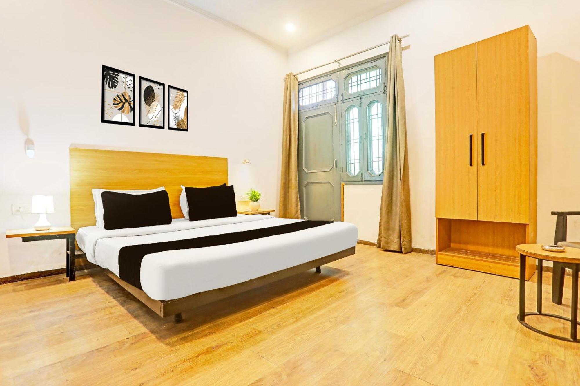 Super Townhouse Vijay Khand Gomti Nagar Lakhnaú Exteriér fotografie